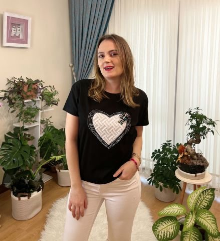 Kalp Taşlı Ayıcık Siyah T-Shirt