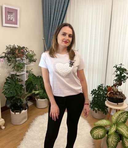 Kalp Taşlı Ayıcık Beyaz T-Shirt